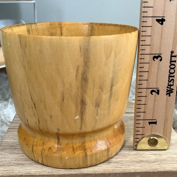 Hand Turned Artist Signed Wooden Cup - Picture 13 of 17